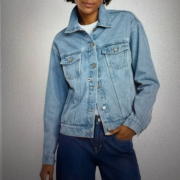 Old Navy Classic Jean Jacket, Light Wash, sz XL Tall - Picture 1 of 5